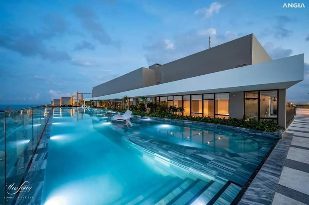 St House - The Song Apartment With Sky Pool 붕타우