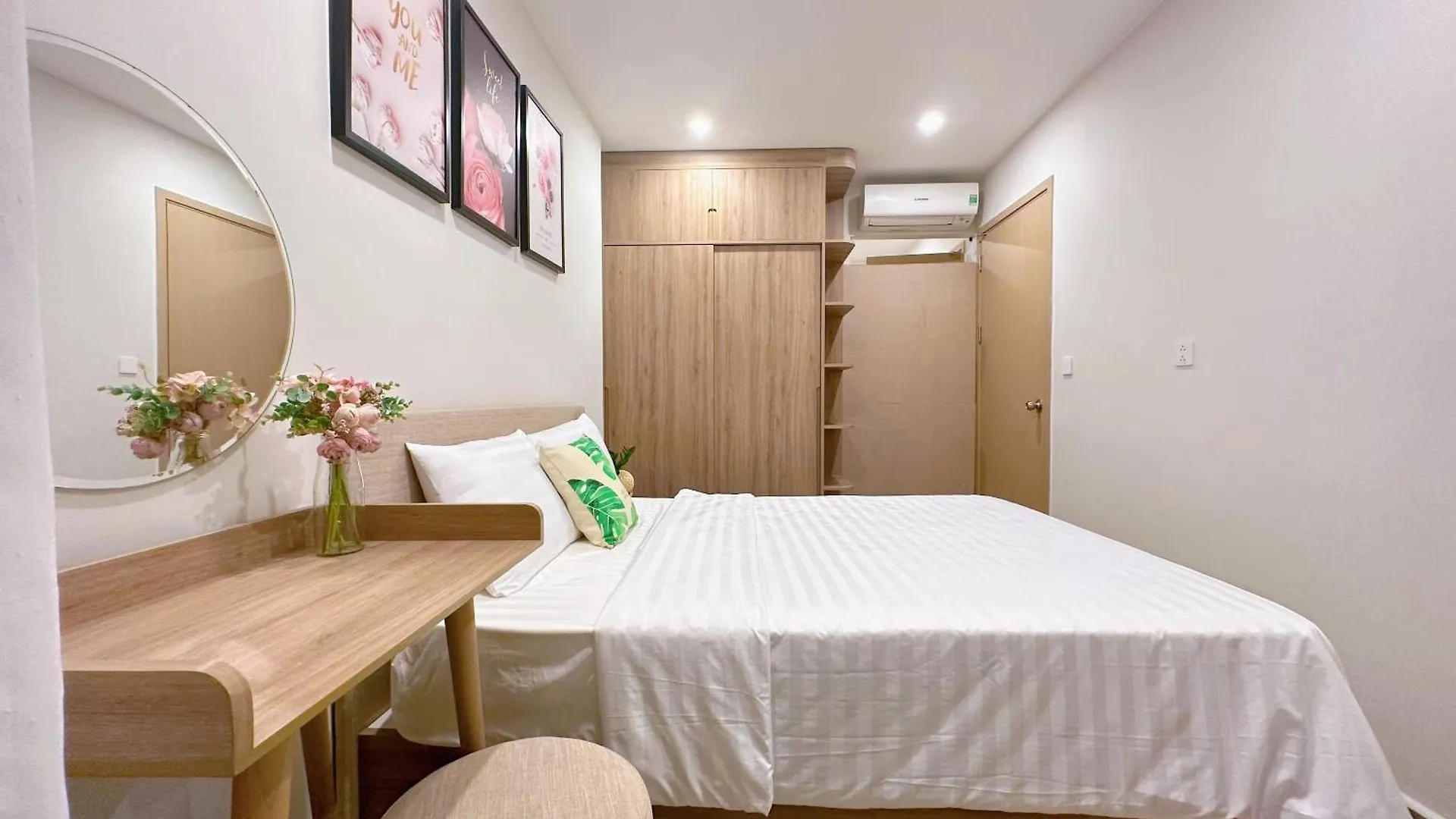 St House - The Song Apartment With Sky Pool Vietnam