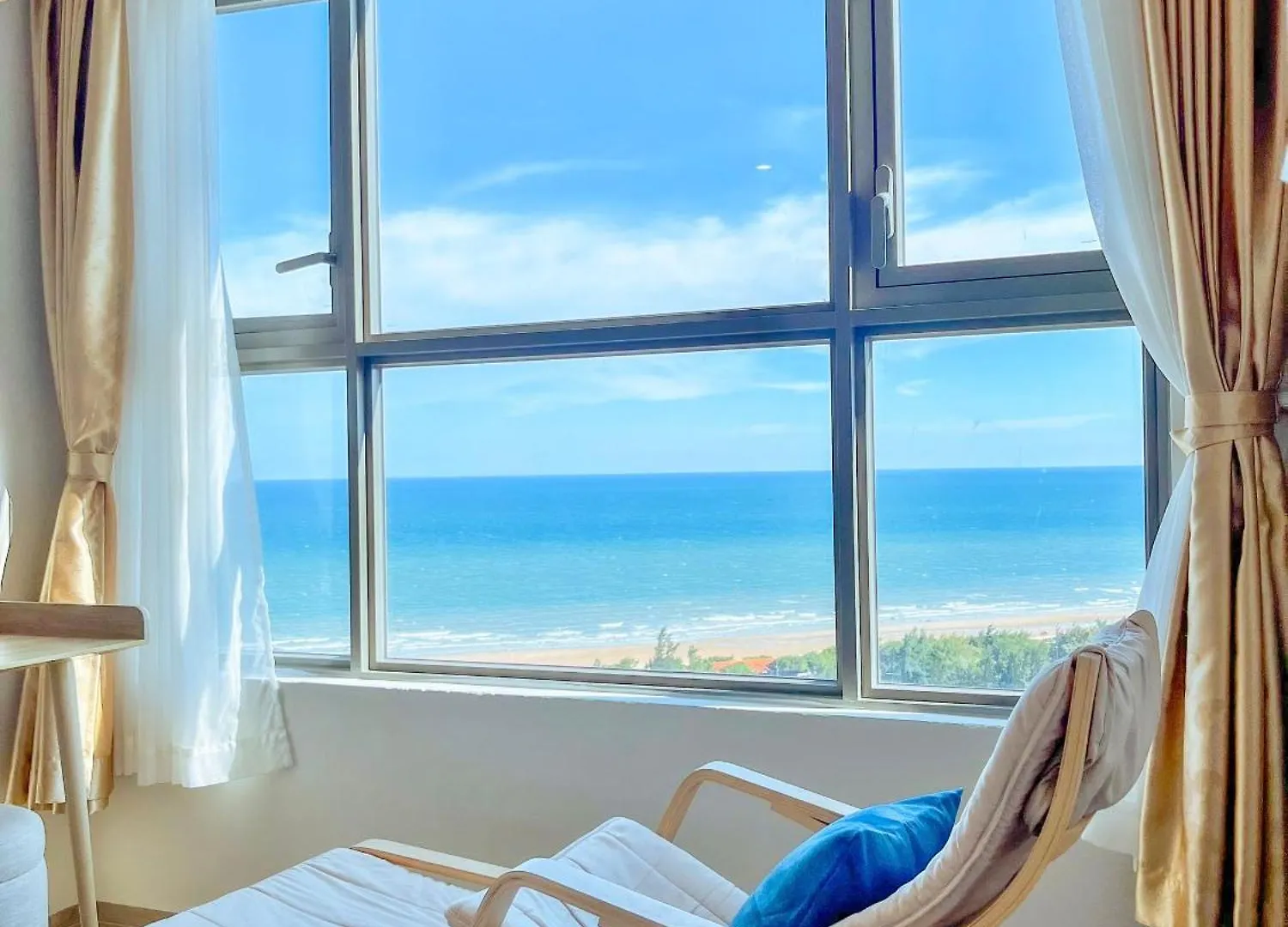 St House - The Song Apartment With Sky Pool 붕타우