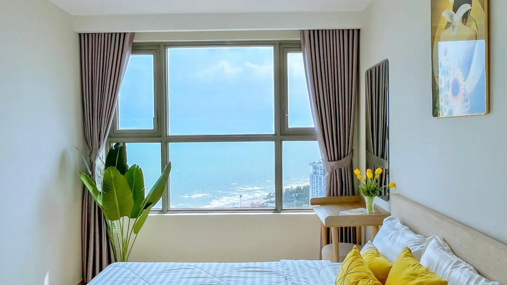 St House - The Song Apartment With Sky Pool Vung Tau